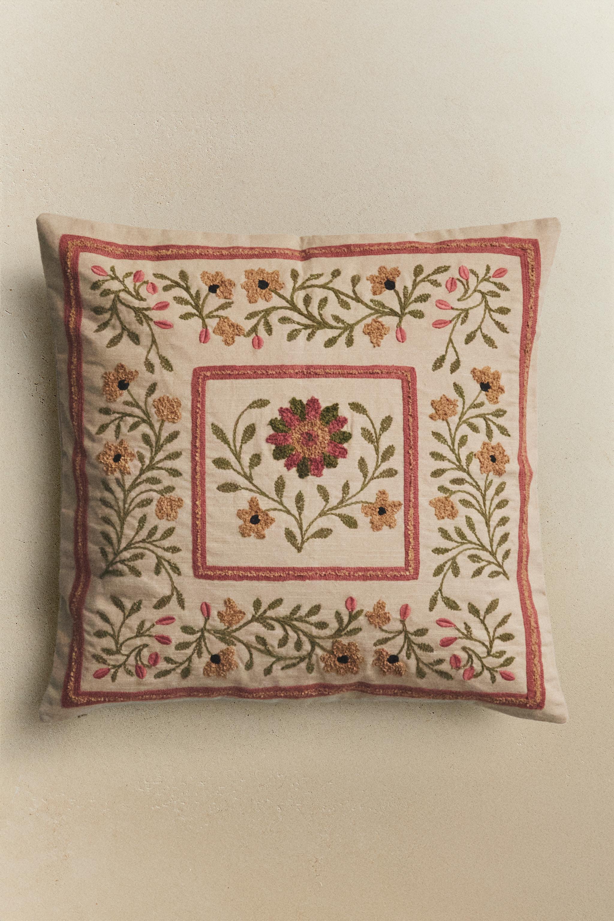 HOUSSE DE COUSSIN TUFTING FLEURS